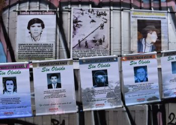 Colombianos conmemoran a las víctimas del conflicto social y armado iniciado tras el asesinato de Gaitán
