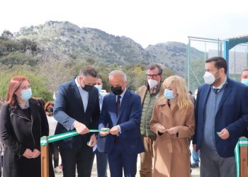 Delgado (UP) sitúa a Villaluenga del Rosario como “ejemplo” de la Andalucía rural en la inauguración de la Feria del Queso Artesanal