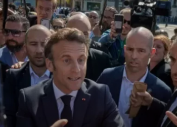 Entre la desilusión y la rabia, los franceses se quedaron con Macron