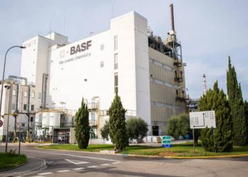 Mobilitzacions a BASF pel desbloqueig del pacte d’empresa