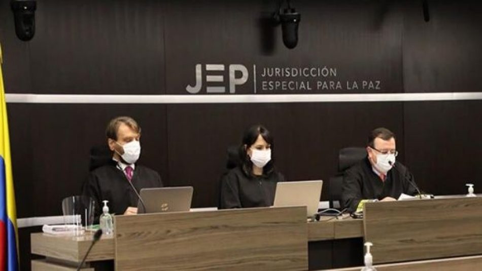 JEP de Colombia abre un proceso a 16 exmilitares por paramilitarismo