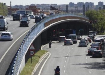 Las asociaciones vecinales exigen el desmantelamiento del scalextric de Puente de Vallecas (Madrid) con un proyecto que permita ganar espacio público