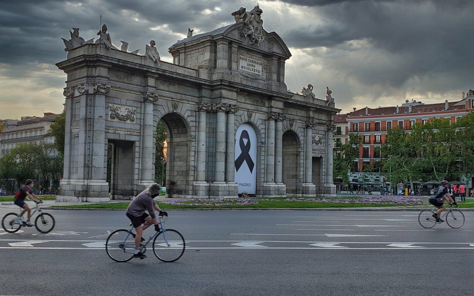 El Ayto. de Madrid regulará la construcción de infraestructuras urbanas de movilidad, accesos y carriles bici