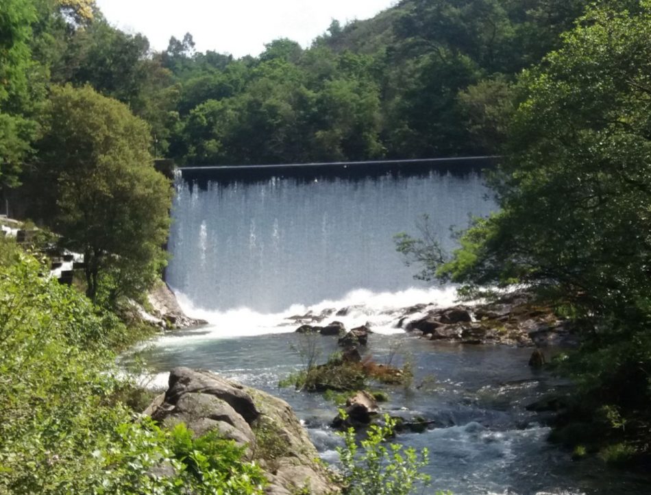 Ecologistas en Acción aplaude la decisión de liberar el río Verdugo de la presa de Ponte Inferno