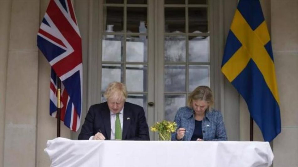 Suecia y Finlandia firman pacto con Londres ante un ataque ruso