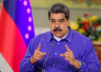 El presidente venezolano, Nicolás Maduro, acusa a su par colombiano, Iván Duque, y la derecha de estar detrás de los ataques a las refinerías de petróleo