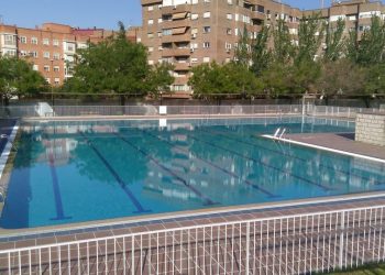 Más Madrid denuncia que miles de vecinas y vecinos se quedan sin piscinas de verano por la pésima gestión y falta de previsión de Almeida