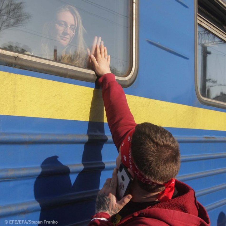Organizaciones reclaman que las medidas de inclusión financiera por la guerra de Ucrania se apliquen a todas las personas migrantes y refugiadas