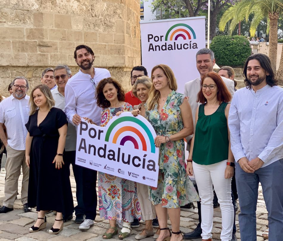 Por Andalucía presenta su candidatura en Sevilla con Esperanza Gómez (MP), Mario Perez (Podemos) y María Izquierdo (IU) como números 1, 2 y 3