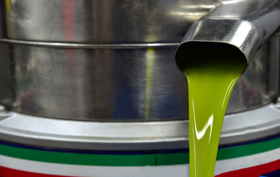 Súmate a la dieta mediterránea de la mano de su producto estrella, el aceite de oliva