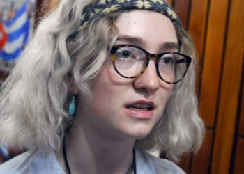 Calla Walsh, delegada del VII Seminario Internacional de Paz y por la Abolición de las Bases Militares Extranjeras: «Venir a Cuba ha sido una experiencia tremenda»