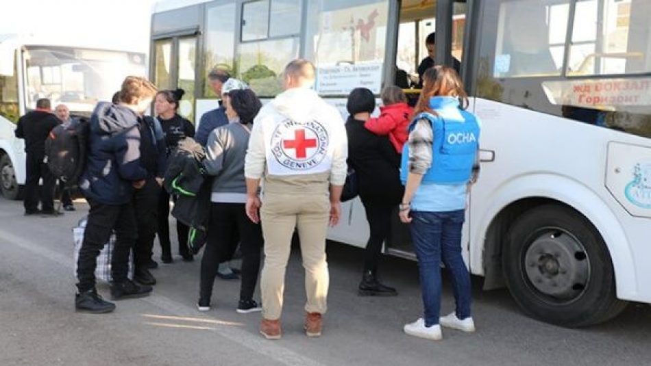 ONU envía un convoy para evacuar a civiles del complejo de Azovstal