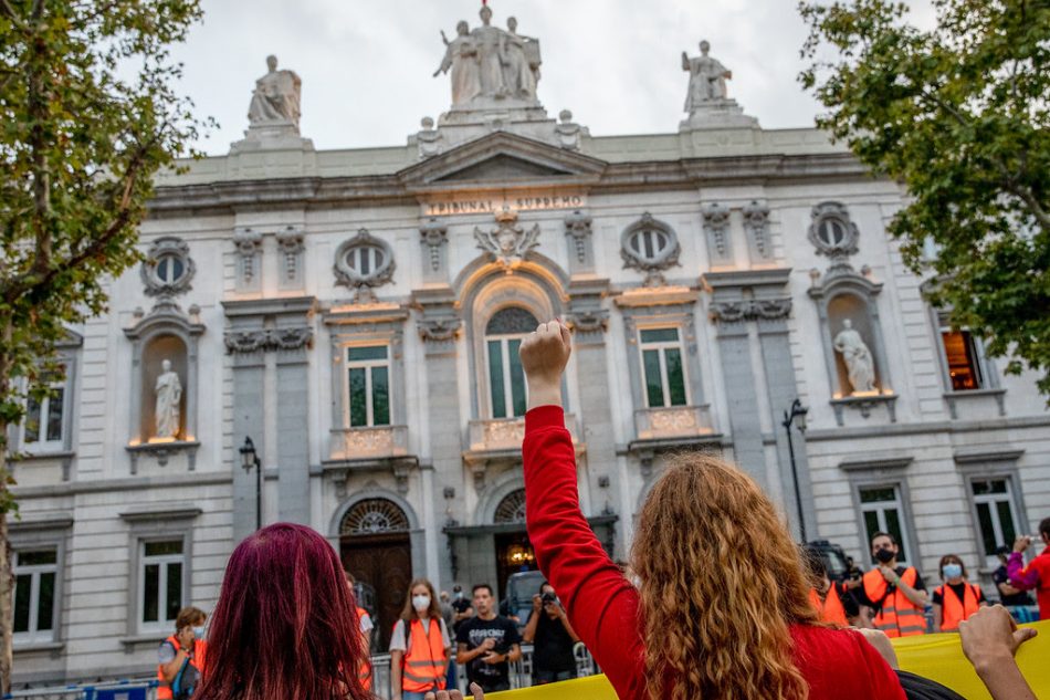 El Tribunal Supremo admite a trámite el recurso de Greenpeace en el litigio contra el Gobierno por falta de transparencia en el comercio de armas a Arabia Saudí