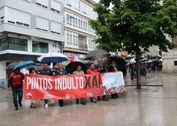 Centos de persoas maniféstanse en Ferrol pedindo xustiza para Pintos e a derrogación da Lei Mordaza