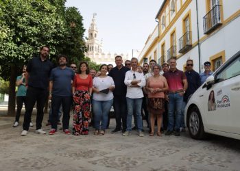 Por Andalucía protegerá al sector del taxi del “intrusismo salvaje” de las VTC