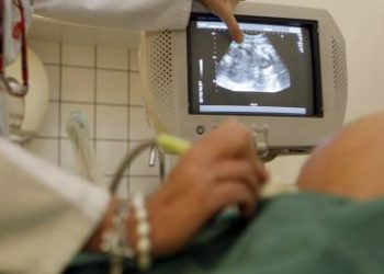 Compromís pide volver a incluir en los tratamientos de fertilidad a las mujeres que quedaron fuera por el Covid