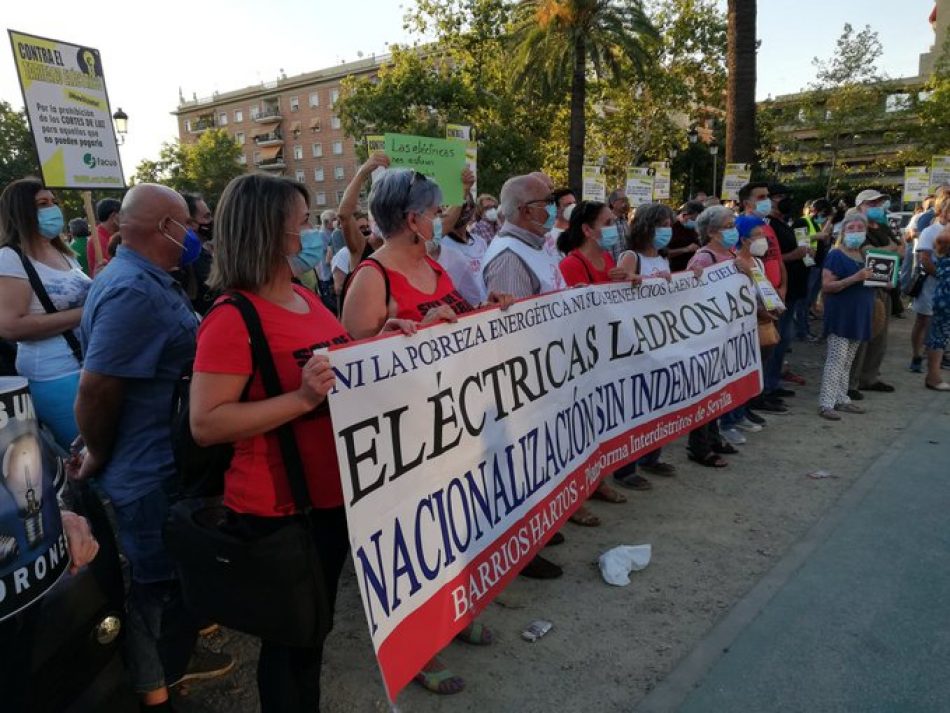 Barrios Hartos de Sevilla contra el oligopolio eléctrico: «Los ataques contra las familias de los barrios obreros no cesan. La situación es insostenible»