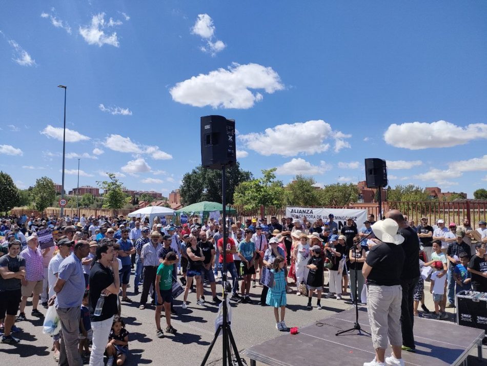 La Cañada Real se vuelve a manifestar para exigir luz y contratos en Rivas y frente a la Asamblea de Madrid