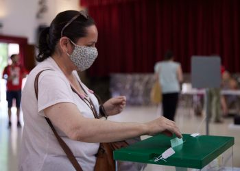 Arrancan las elecciones autonómicas andaluzas con la constitución de 10.189 mesas