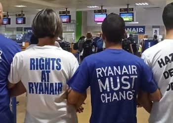 Los sindicatos convocantes de la huelga de Ryanair insisten en que la compañía recurre al esquirolaje en el tercer día de huelga