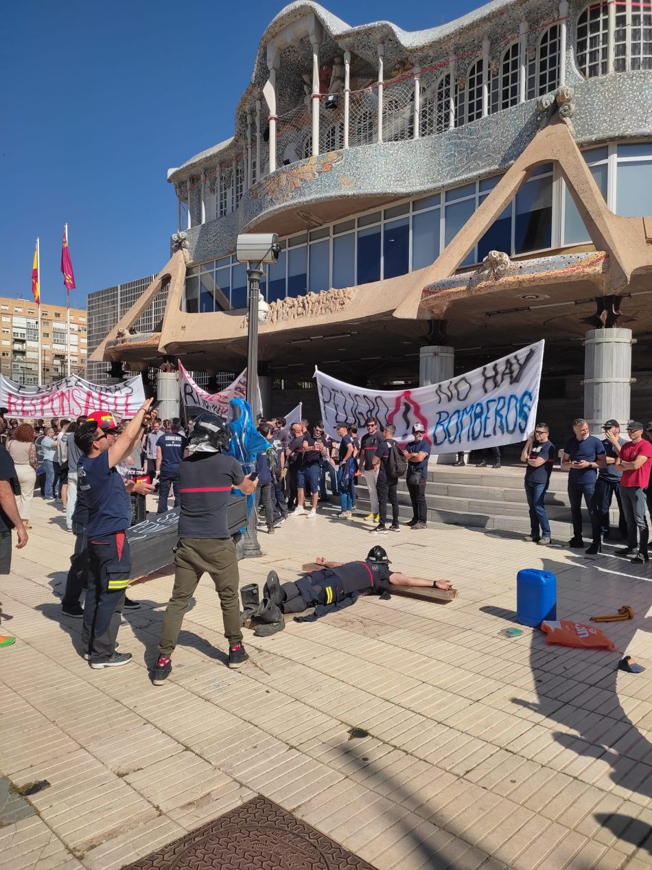 CGT Región Murciana celebra la convocatoria de plazas en el CEIS (Consorcio Extinción de Incendios y Salvamento)