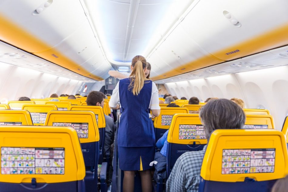 Los sindicatos denuncian que Ryanair ha roto unilateralmente las negociaciones del convenio colectivo de tripulantes de cabina en España