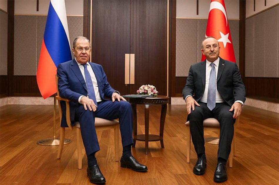 Comenzaron las conversaciones Rusia-Turquía con Ucrania en el centro