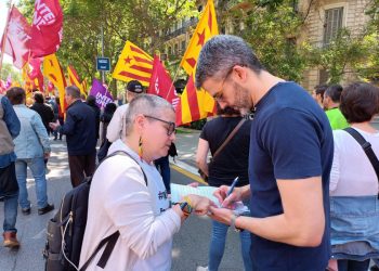 Esquerra Republicana recollirà signatures per forçar l’Estat a regularitzar les persones migrades