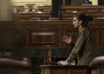 El Tribunal Constitucional anula la condena de inhabilitación del exdiputado de Unidas Podemos Alberto Rodríguez