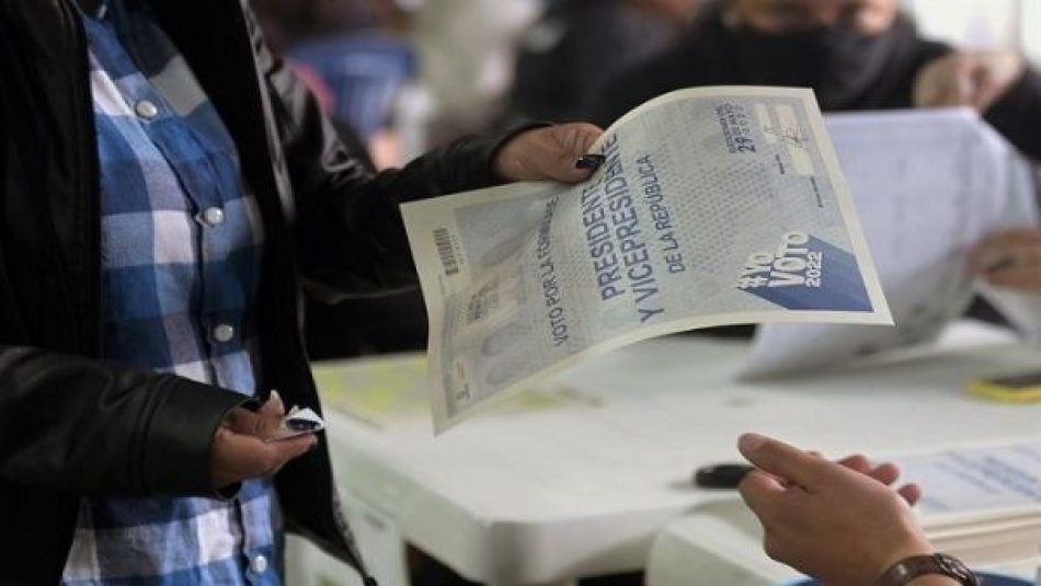 Registraduría Nacional de Colombia presenta tarjeta electoral para segunda vuelta presidencial
