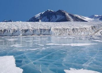 Alertan que dos glaciares de la Antártida se derriten rápidamente