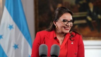 Presidenta de Honduras resalta lucha popular tras golpe de 2009