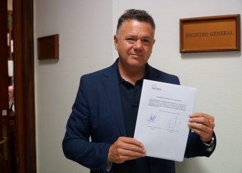 Unidas Podemos apuesta por un plan de modernización de los astilleros en Cádiz