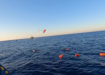 Aita Mari realiza un segundo rescate en el Mediterráneo Central y evita que 17 personas sean devueltas a Libia