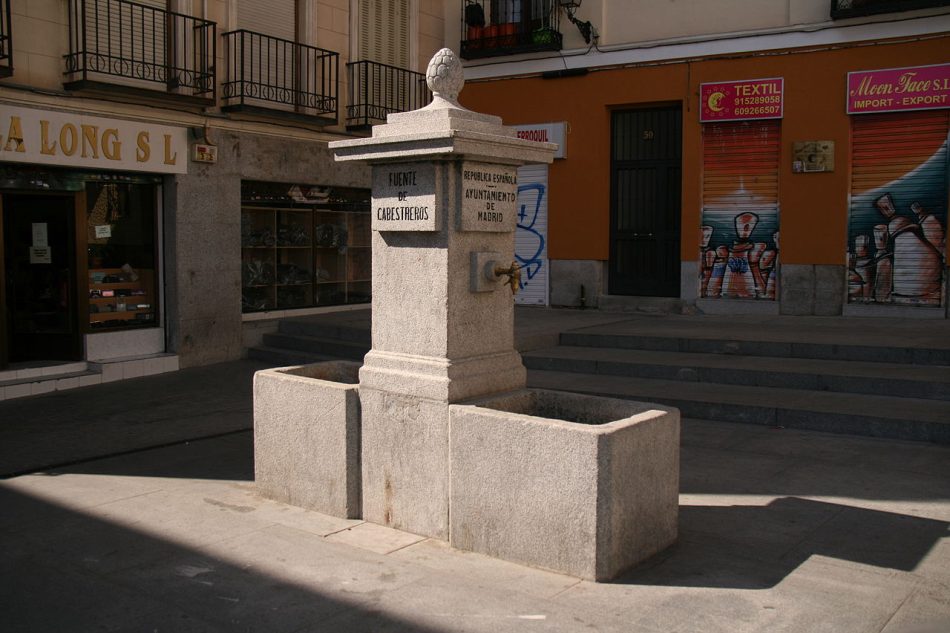 FACUA Madrid insta a Almeida a colocar más fuentes de agua pública que ayuden a combatir la ola de calor