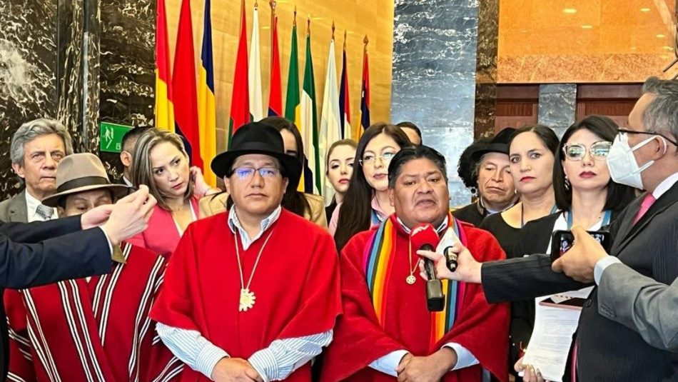 El movimiento indígena pide ante el Parlamento de Ecuador un juicio político contra el ministro de Interior