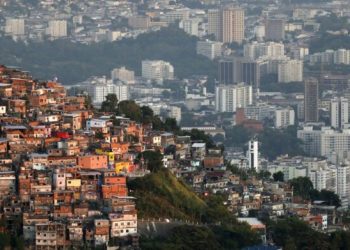 Democracias secuestradas, propaganda y rebeliones