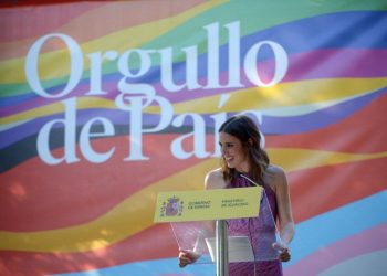 Irene Montero afirma desde la marcha del Orgullo que la Ley Trans y LGTBI estará plenamente vigente antes de acabar el año