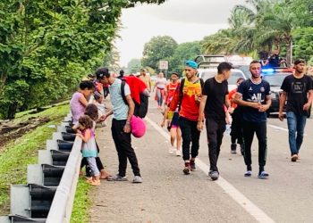 Exigen protección para los más de 5 mil migrantes de caravana en Chiapas