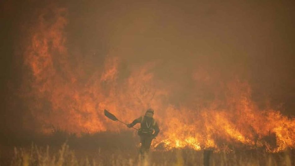 IU CyL propone cambiar radicalmente el operativo de extinción de incendios forestales