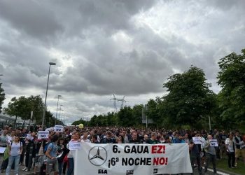 Nueva exitosa jornada de huelga en Mercedes (Gasteiz), tras el anuncio de un preacuerdo entre dirección y UGT, CCOO, Ekintza y PIM