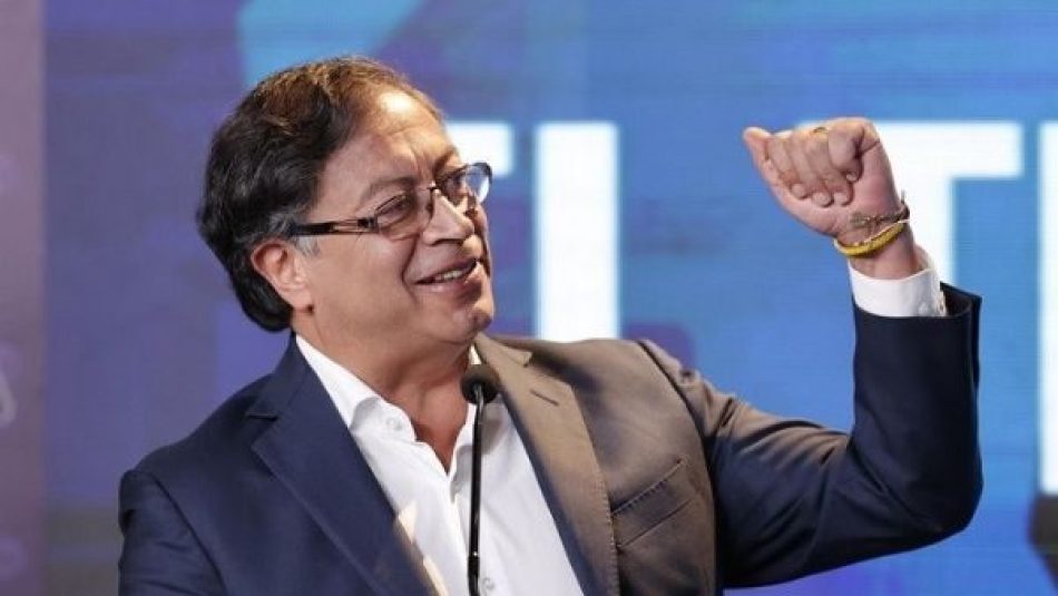 Gustavo Petro anuncia diálogo social tras toma de posesión