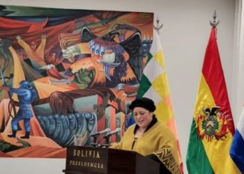 Cuba y Bolivia sellan acuerdo sobre alimentos y medicinas