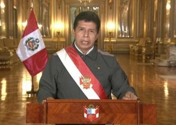 Comisión parlamentaria aprueba informe contra presidente peruano