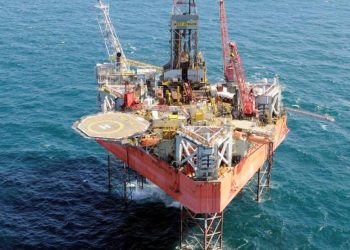 El presidente Biden traiciona su promesa de campaña y propone nuevas perforaciones de petróleo y gas en alta mar