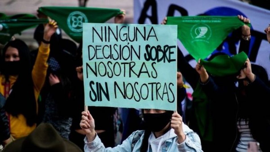 Condenan a 50 años de prisión a salvadoreña por aborto espontáneo