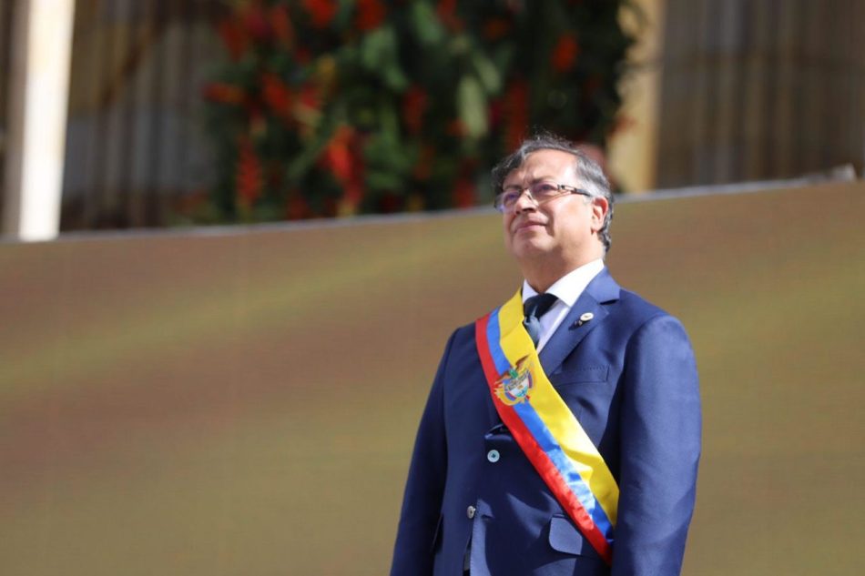 Petro propone un alto el fuego multilateral inmediato en Colombia