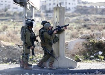 Al menos 30 palestinos heridos por disparos israelíes en Cisjordania