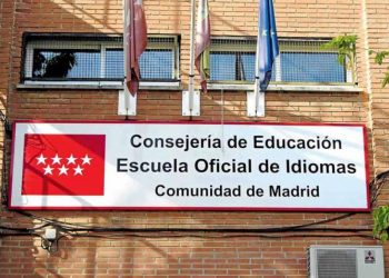 Madrid desincentiva la matriculación en las Escuelas Oficiales de Idiomas
