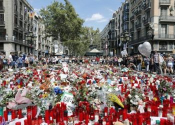 Barcelona recuerda a las víctimas de los atentados del 17A